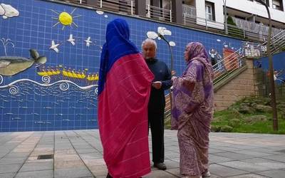 Saharara bidaltzeko elikagai bilketa egiten hasiko dira gaur