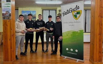 San Antonerako ibilaldi arautuko sariak eman ditu Beti Gaztek