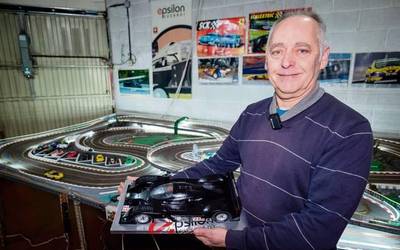 Scalextriceko pisten eta autoen artisaua