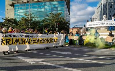 Aski kontent gaude jendearen erantzunarekin