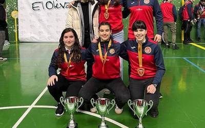 Nahia Bertiz pilotari sunbildarra Espainiako txapeldun gazte mailako federazio arteko txapelketan