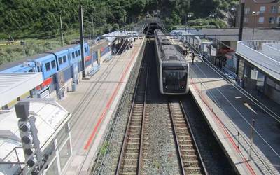 ETSk hiru hilabetez etengo du Lutxana eta Sondika arteko tren-zerbitzua, berritze-lanak direla eta