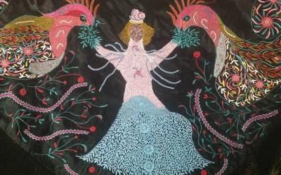 Pepeta Tolra, 60 urterekin medium eta artista bilakatu zen emakume entzutetsua