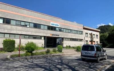 Auxi enpresako langileek lehen greba eguna egingo dute bihar