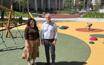 Jauregizahar plaza berritzeko lanak amaitu dituzte Zornotzan