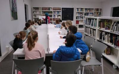 Haurrentzako idazketa tailerra antolatu dute hilaren 15erako, liburutegian