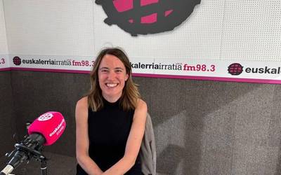 Lorea Azpilikueta: “Pantailak erabiltzerako orduan helduok eredu gara umeentzat”