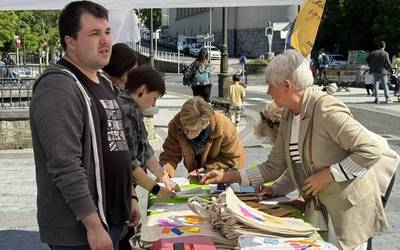 Euskaraldiaren Gune Ibiltariak geldialdia egin du Azkoitian