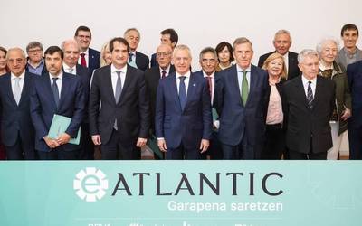 Uzin, Juaristi eta Alvarez kide diren eAtlantic fundazio europazalea sortu dute