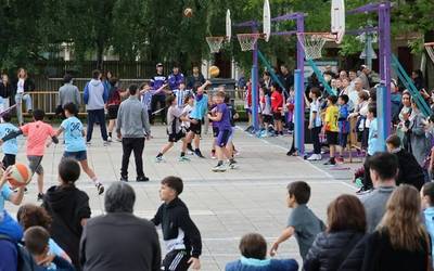 Saskibaloi kantxa bihurtu da Arizmendiarrieta plaza