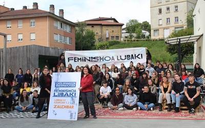 [ARGAZKI GALERIA] Euskal Herriko gazte feministek Baterajotzera deitu dute Zaldibarren