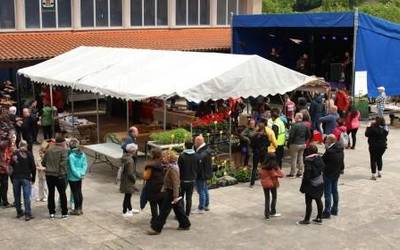 Giro ederrean ospatu dute Gatz eguna