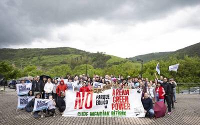 Aerosorgailuz osatutako makroproiektuaren kontra azaldu dira Odieta, Olaibar, Anue eta Esteribar