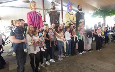 Uharten festak prestatzen hasi dira