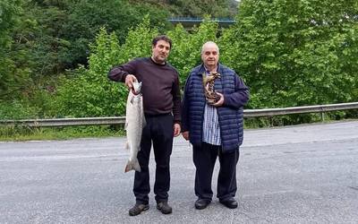 Lehenbizikoa (eta azkena) arrantzatu dute Bidasoan