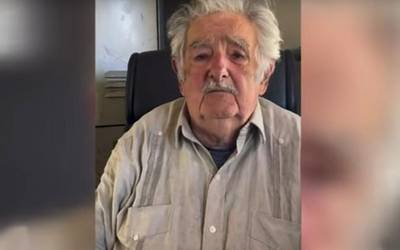 [BIDEOA]: Pepe Mujica durangarrengana zuzendu zenekoa