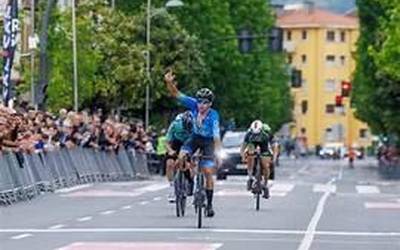 Bidasoko Itzulia amaituta izan gara elkarteko lendakariarekin