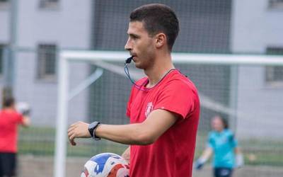 Mikel Barquerok Anaitasunako entrenatzaile izateari utziko dio