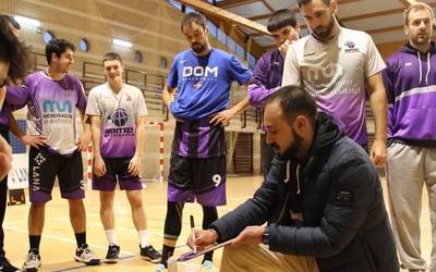 Julen Berrocalek utzi egingo dio MUren entrenatzaile izateari