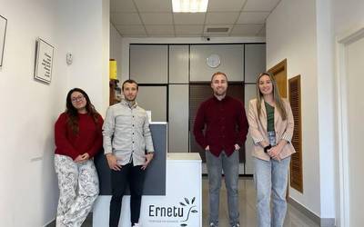 "Laguntza eskatzea autozaintzaren  eta ausardiaren adierazgarri da"