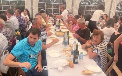 Auzotarrek ez dute kale egin Arbaizako jaietan