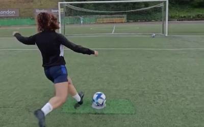 Urnietako futbolariak abilezia jokoan