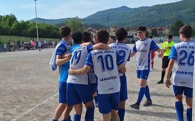 Lagun Artea, jubenilen igoera fasean aurrera