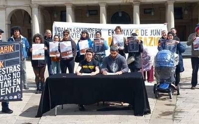 Errolda eskubidea aldarrikatzeko manifestaziora deitu dute
