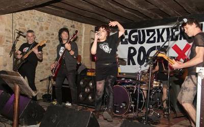 Rocka, Eguzkierripan elkartzeko aitzakia