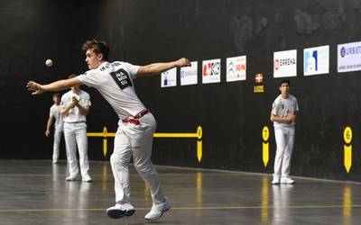 Final laurdenetara sailkatu da Bergara Herri Arteko Pilota Txapelketan