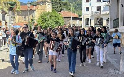 Debagoieneko Trikitixa Eguneko argazkiak