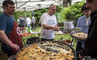 Salgai daude Erromerixa Eguneko bazkarirako txartelak
