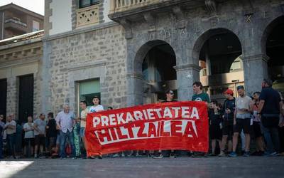 Lan heriotzak ez normalizatzeko deia zabaldu du Aiaraldeko Greba Batzordeak