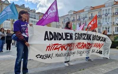 Hitzarmenik nahi ez izatea leporatu diete sindikatuek erresidentzietako patronalari eta aldundiari