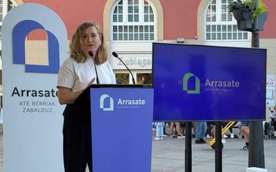 Arrasatek herri-marka berria aurkeztu du 'Ate berriak zabalduz' lelopean