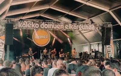 Egun luze eta bizi bat Ekinez jaialdian, musika eta giro paregabearekin