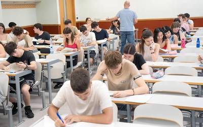 Gaur hasiko dituzte unibertsitatera sartzeko probak