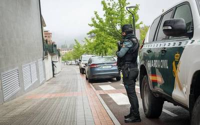Bi lagun atxilotu dituzte jihadismoari lotutako polizia operazio batean