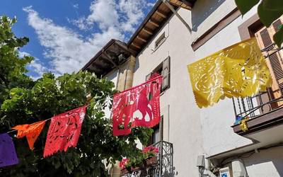 Aste Zapatistak 25 urte betetzen ditu
