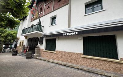 Batzokia errentan ipini dute