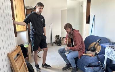 "Rocka da; alternatiboa, grunge, garageroa... Lerrokatu gabe"