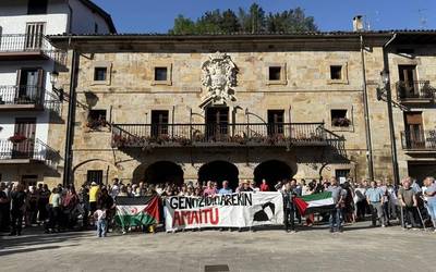 Palestinako genozidioa amaitzeko eskatu dute antzuolarrek