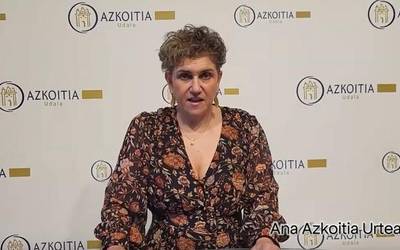 Ana Azkoitia alkateak parte hartu du Bizenta Mogelen 'Ipui onac' lanaren irakurraldi jarraituan