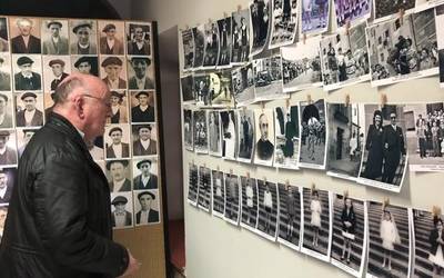 Elgetako argazki zaharren bigarren erakusketa zabalduko dute eguenean Udal Artxiboko boluntarioek