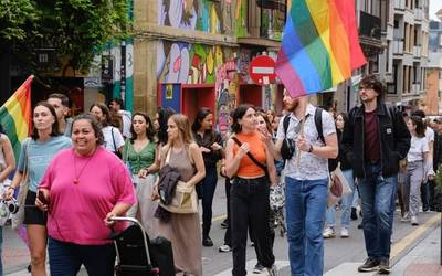 Ukatuk Pridearen boikota eskatu eta ekainaren 28ko manifestaziora batzera animatu ditu herritarrak