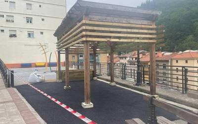 Ur-txorroten parkean egokitzapenak egiten ari dira asteon, zapatuan zabaltzeko prest izan dadin