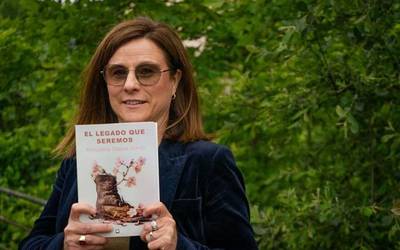 “Nire familiaren oroimen historikoa landu  dut eleberrian osaba bat desagertuta baitut”