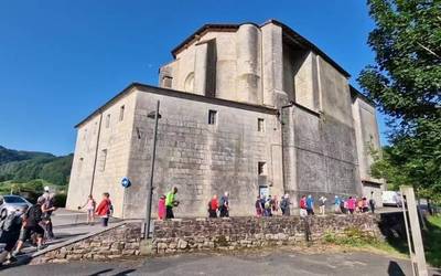 [BIDEOA] Berastegiko mendietan ibili dira Arkupeak elkarteko mendizaleak