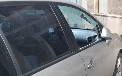 Urduñako Udalak neurriak hartu ditu ibilgailuetan gertatzen ari diren lapurreten kontra