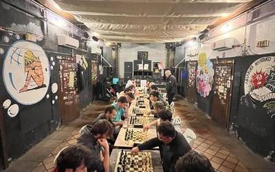 Xake partida azkarrak jokatzeko hitzordua kartzela zaharrean